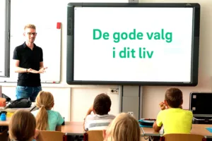 Nudging i folkeskolen. Brug nudging i kommuner for at ændre menneskers adfærd. Nudging i skolen er en god strategi.